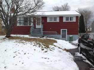144 Rosedale Ave, Halifax, NS B3N2J8