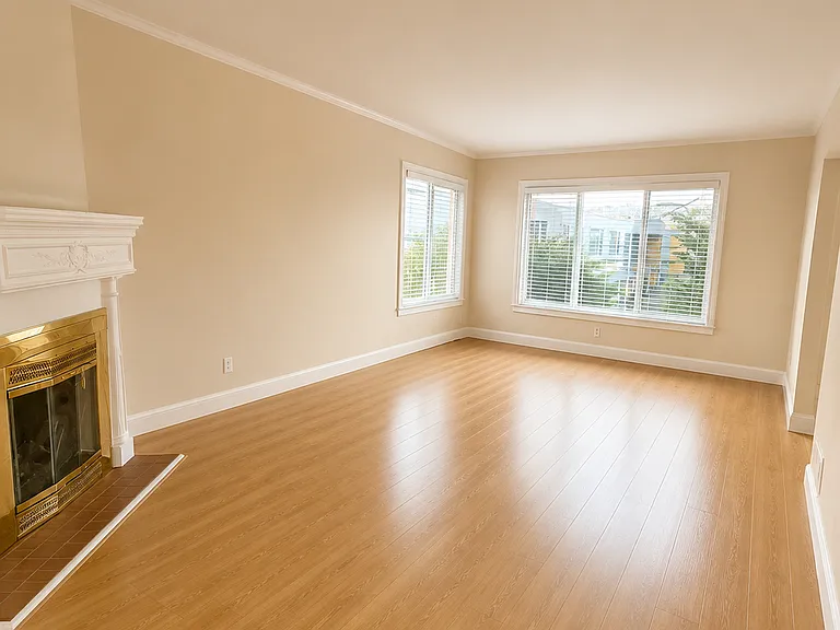 1325 Vicente St — Photo 6