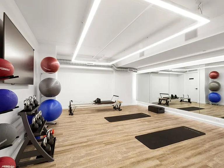 24-hour fitness center equipment
