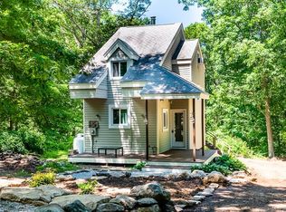 88 Lynn Rd, Ivoryton, CT 06442