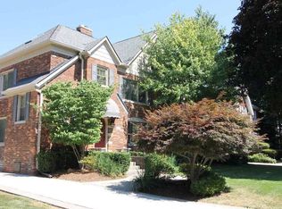 520 Neff Rd, Grosse Pointe, MI 48230