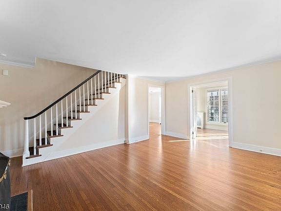 4th image of 57 Pomander Walk
