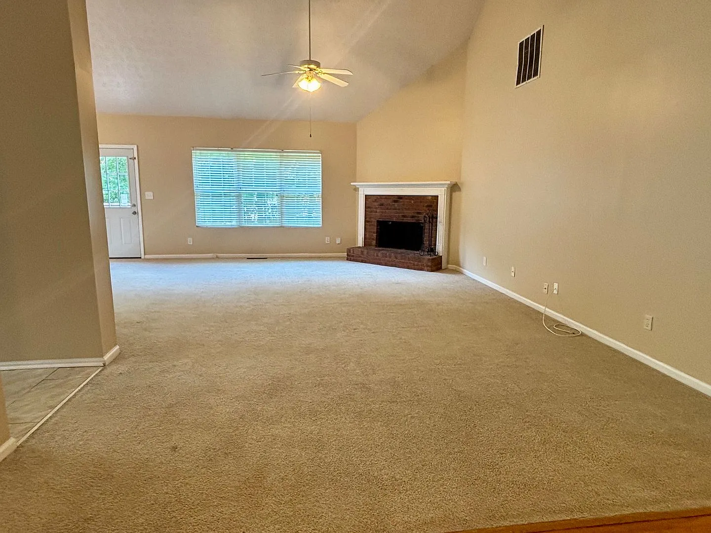 540 Chandon Way — Photo 2