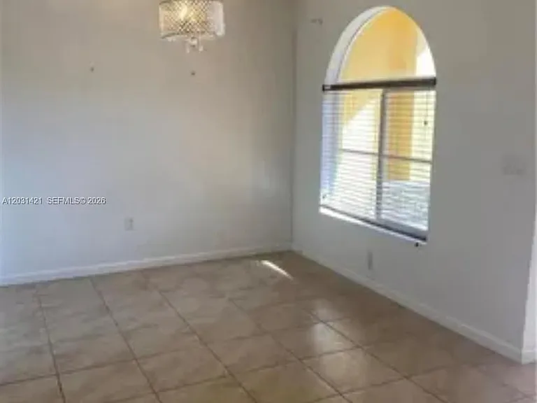 3621 NW 30th Ct — Photo 3