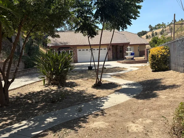 3505 Citrus St, Highland, CA 92346