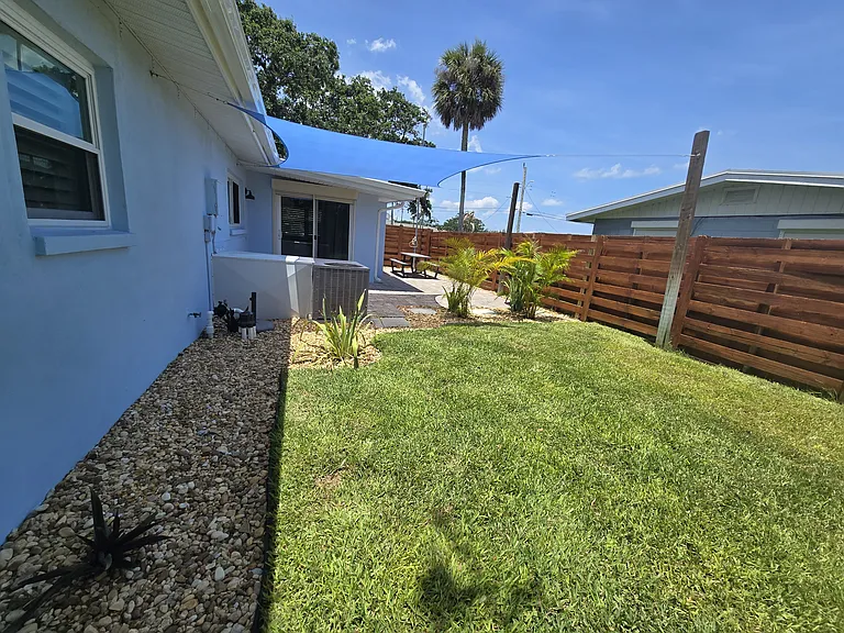 550 Capri Rd — Photo 32