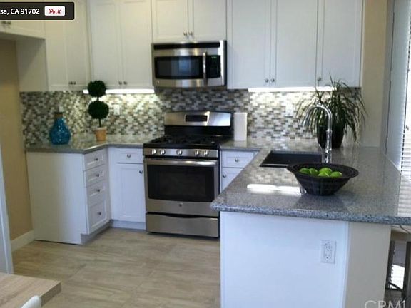 3rd image of 914 N Alameda Ave