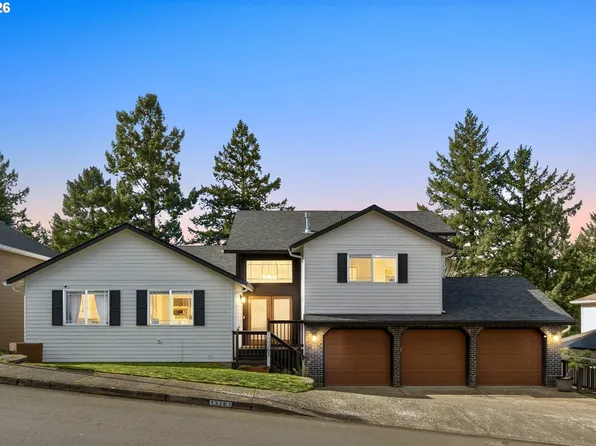 13261 SW Essex Dr, Portland, OR 97223