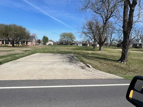 5020 Swan Lake Rd, Bossier City, LA 71111