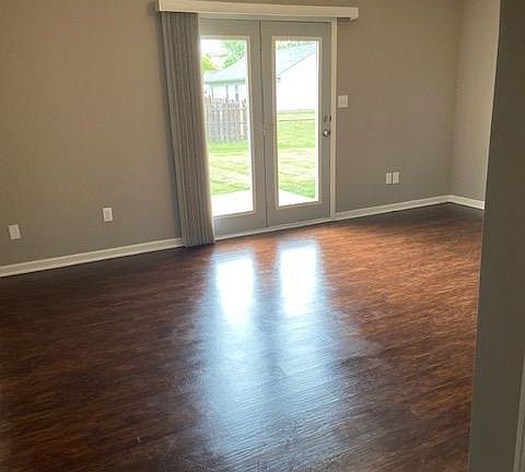 5th image of 1485 Evergreen Dr
