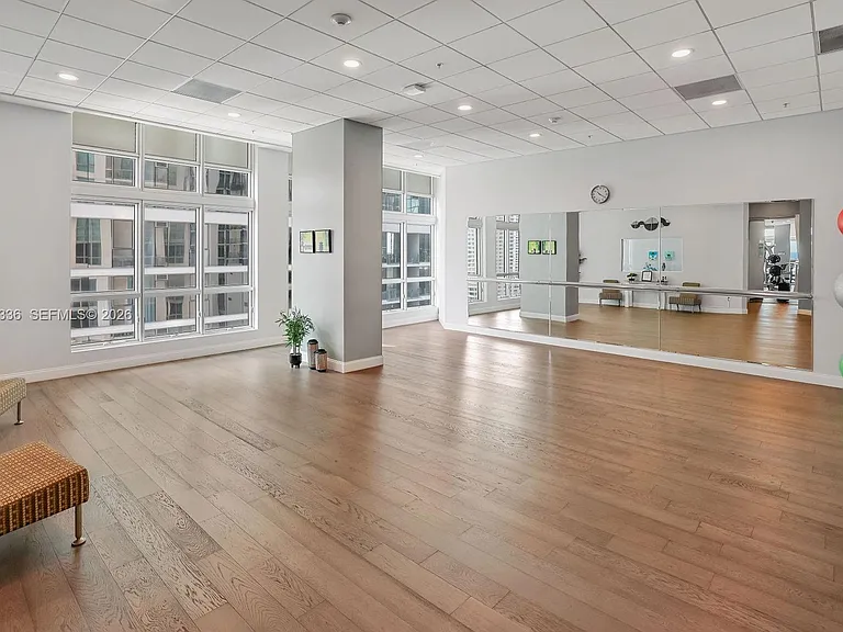 300 S Biscayne Blvd #T-1503 — Photo 15