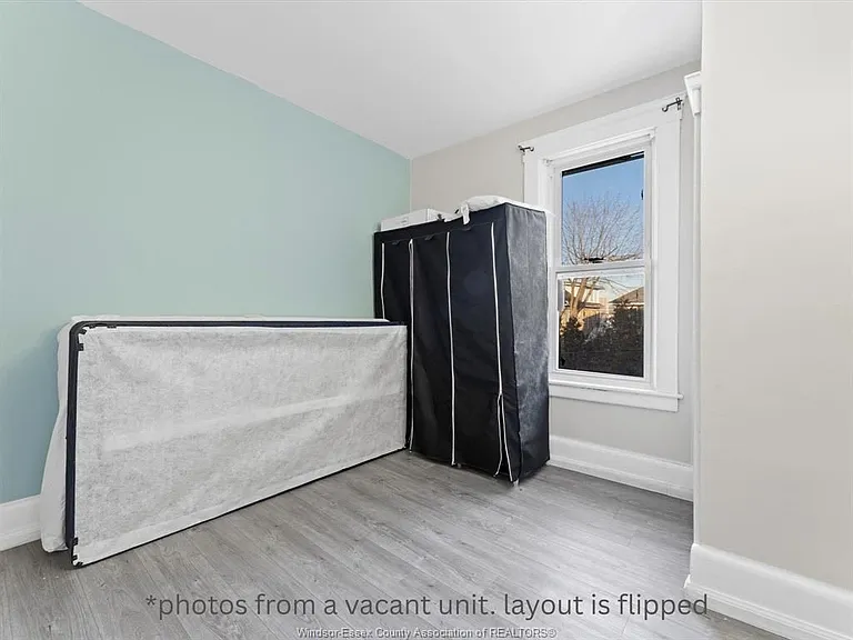 223 Gladstone Ave — Photo 13