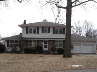 3413 NE 48th St, Kansas City, MO 64117
