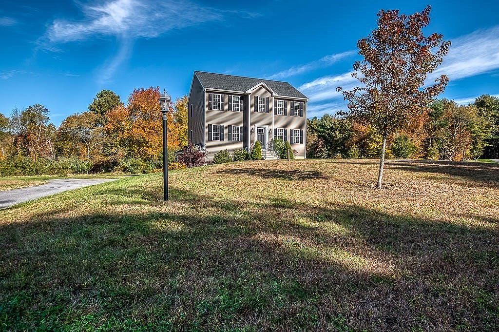 7 Shamrock Ln, Lakeville, MA 02347 MLS 73174099 Zillow