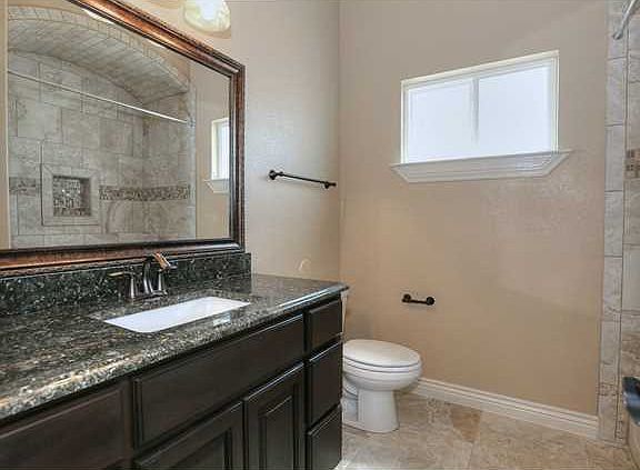 3rd image of 12748 Midland Ct