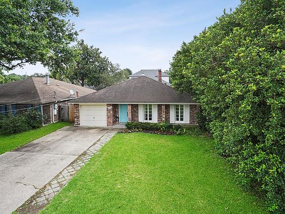 2nd image of 635 Little Farms Ave