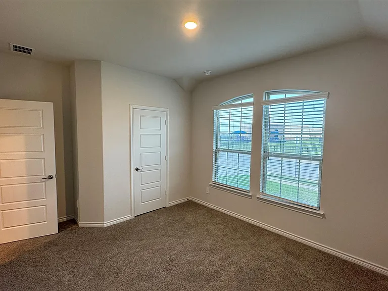 9905 Autumn Leaves Ln — Photo 13