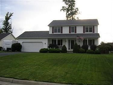 2nd image of 1218 Signature Dr