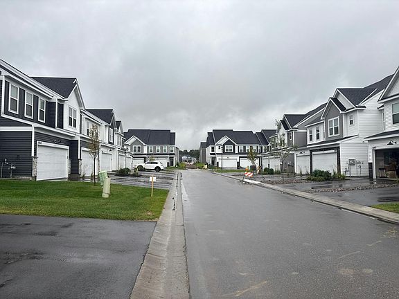 5th image of 12848 Sawyer Ln