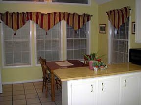 Breakfast/Kitchen
