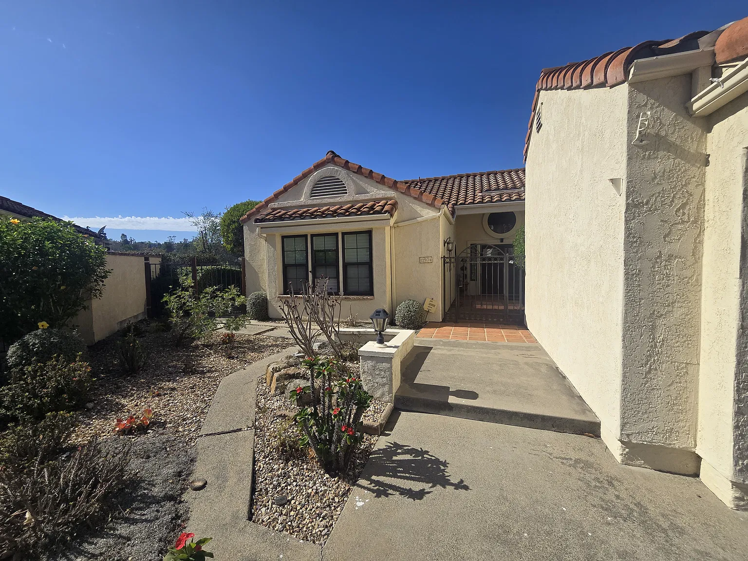2 bed, 2161 sqft, $4,250 — Photo 2