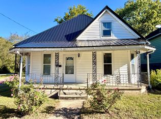 219 E North St, Carlisle, KY 40311