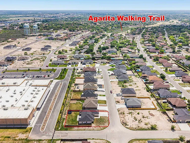 423 Pitaya Ln — Photo 48