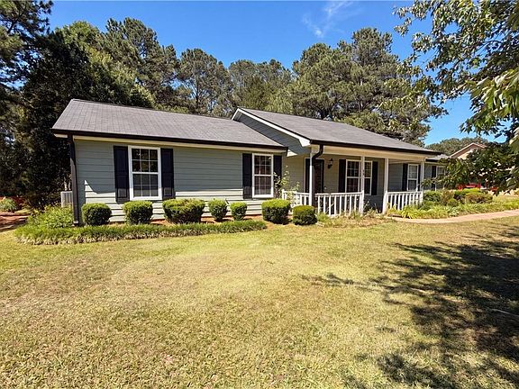 2nd image of 90 Rolling Ridge Dr