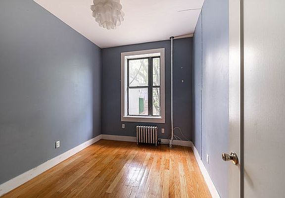 4th image of 774 Franklin Ave #1R