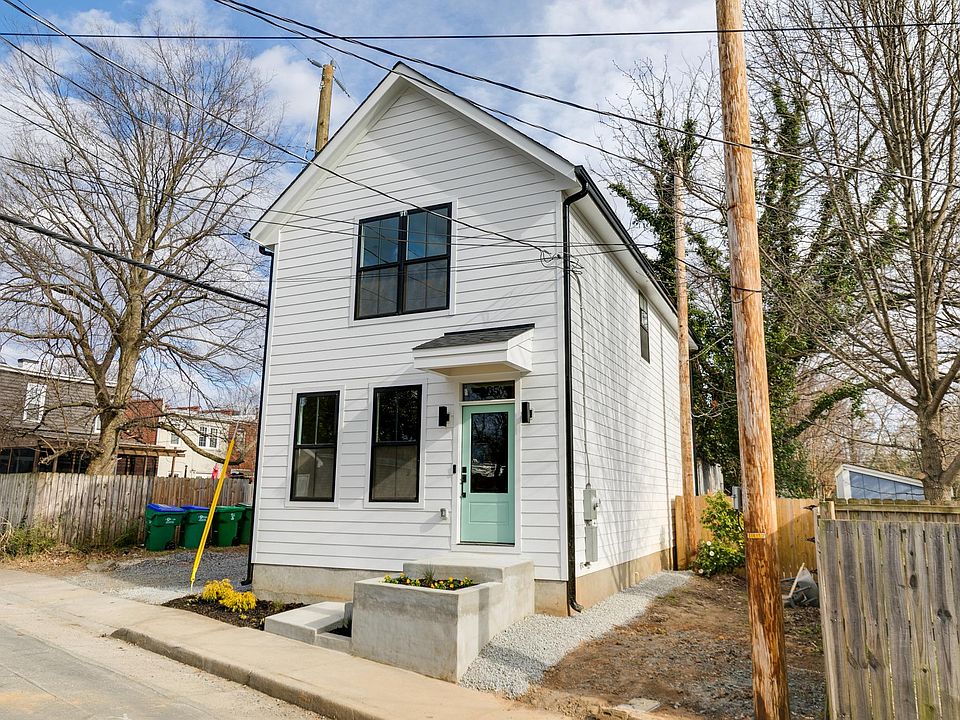 1st image of 205 Beaumont Ave