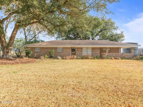 816 Cemetery Rd, Saint Martinville, LA 70582