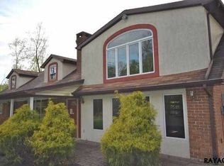 702 High Rock Rd N, Hanover, PA 17331