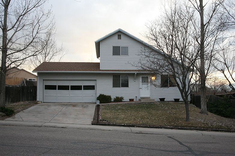 2 Story, 3 Bedroom & 2 Bath Home