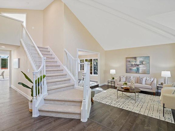 5th image of 24275 SE 1st Pl