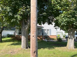 809 N 5th St, Greenville, MI 48838