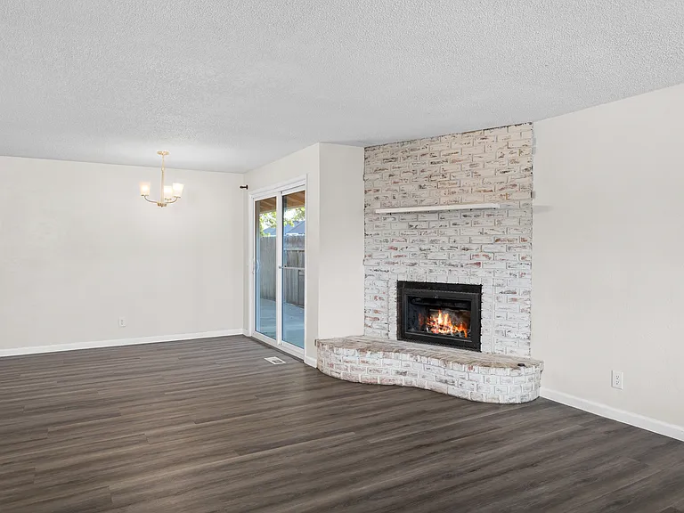2077 Hill Way — Photo 8