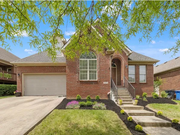 973 Village Green Ave, Lexington, KY 40509
