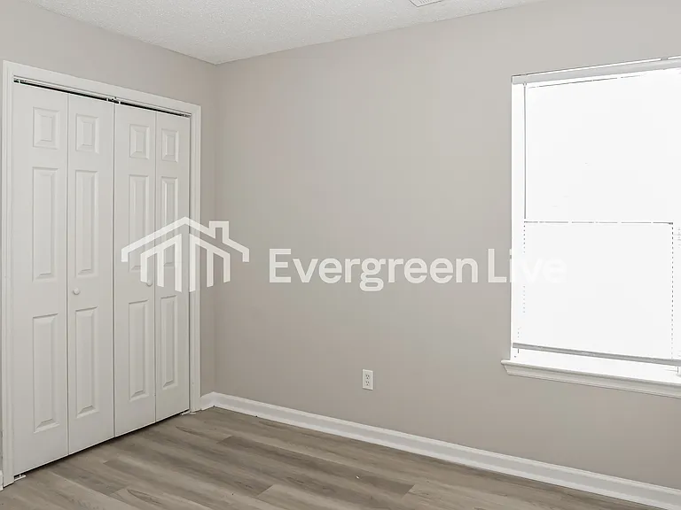 224 Guardian Dr — Photo 12