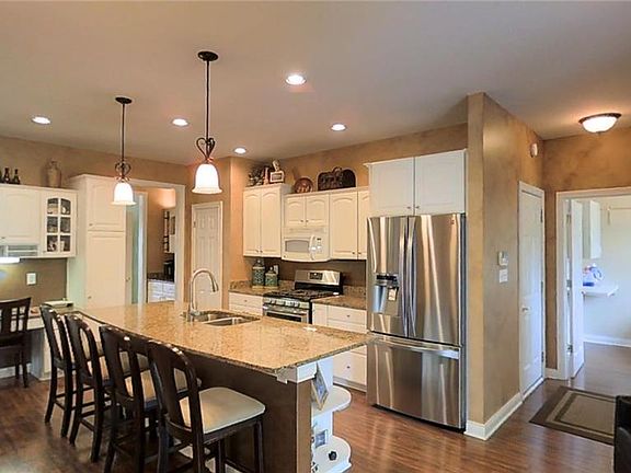 3rd image of 9958 Mirafield Ln
