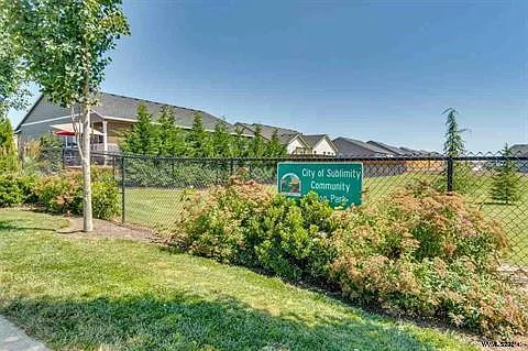 539 SE Oak Grove Ave — Photo 20