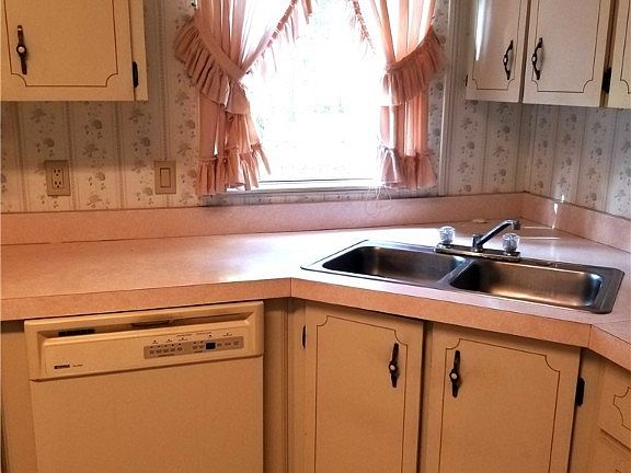 3rd image of 9125 Spur Path