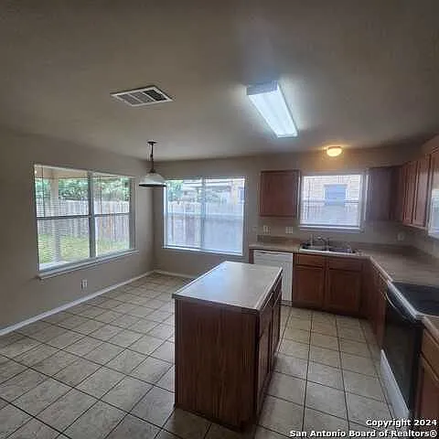 4007 Dunn Oak Dr — Photo 12