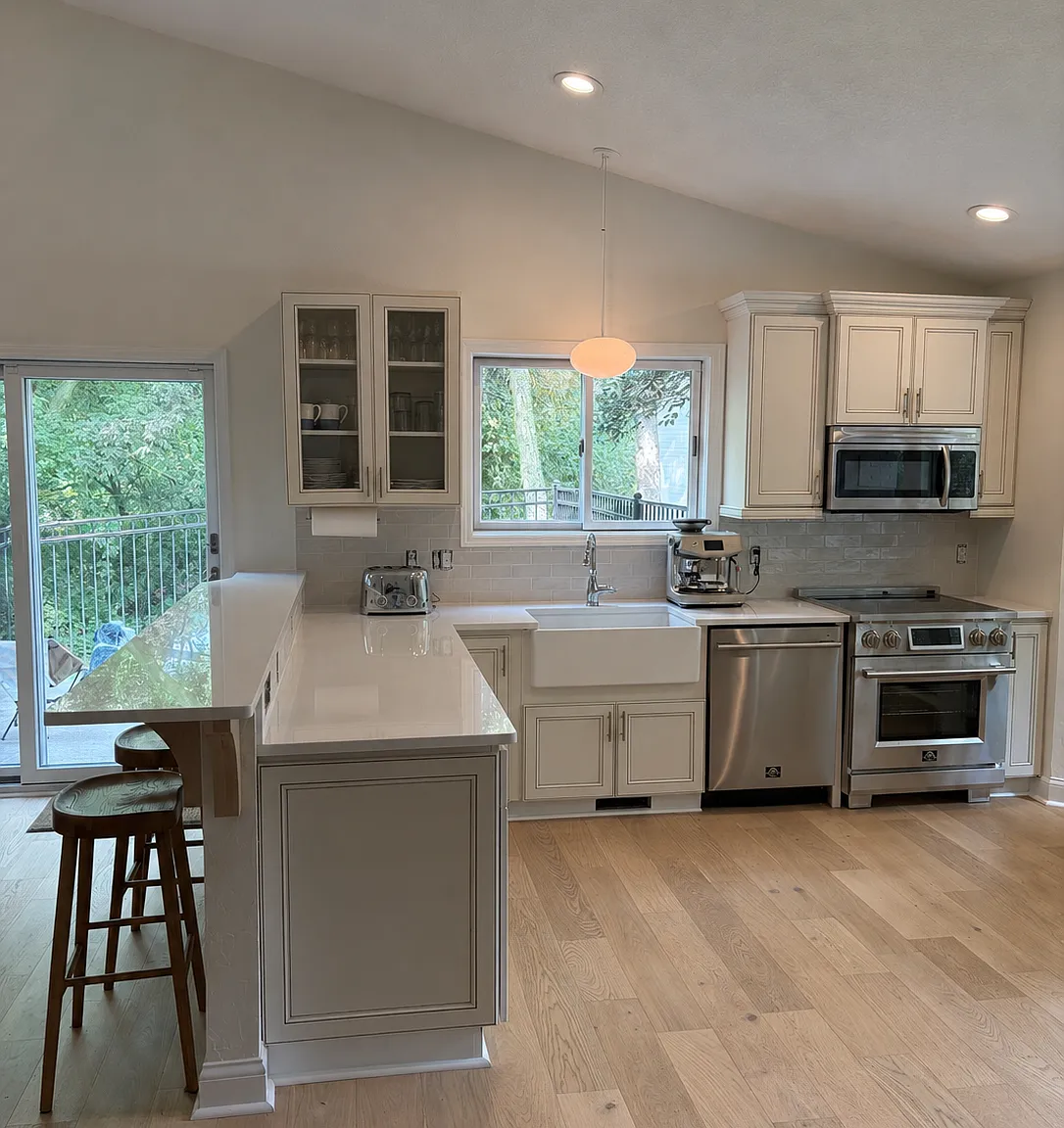3 bed, 2107 sqft, $4,250 — Photo 1