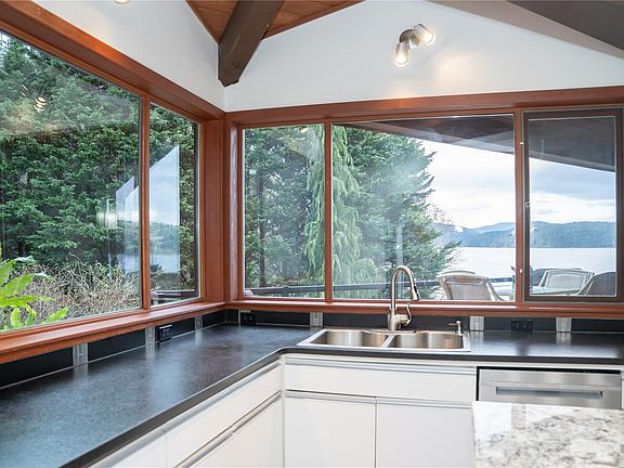 5th image of 1141 Joyce Rd