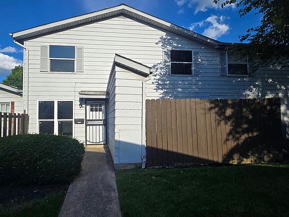2nd image of 2508 Nassau Dr #32E