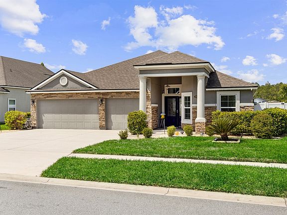 2nd image of 95244 Tanglewood Dr
