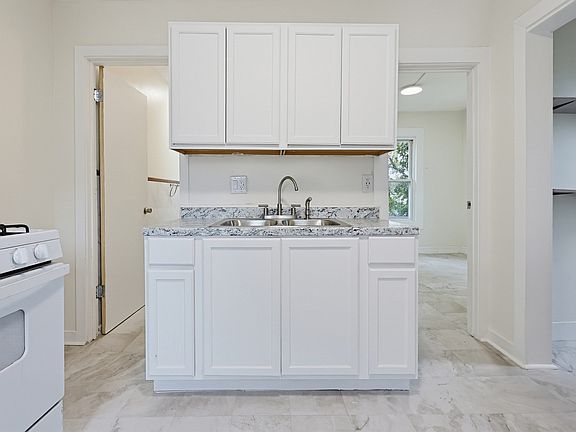 5th image of 24 Grove St #26