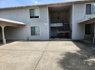 175 Washington Ct #P, Ukiah, CA 95482