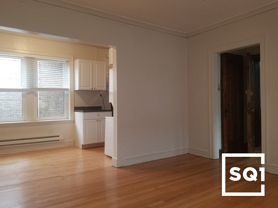 1st image of 4216 N Clark St #42243