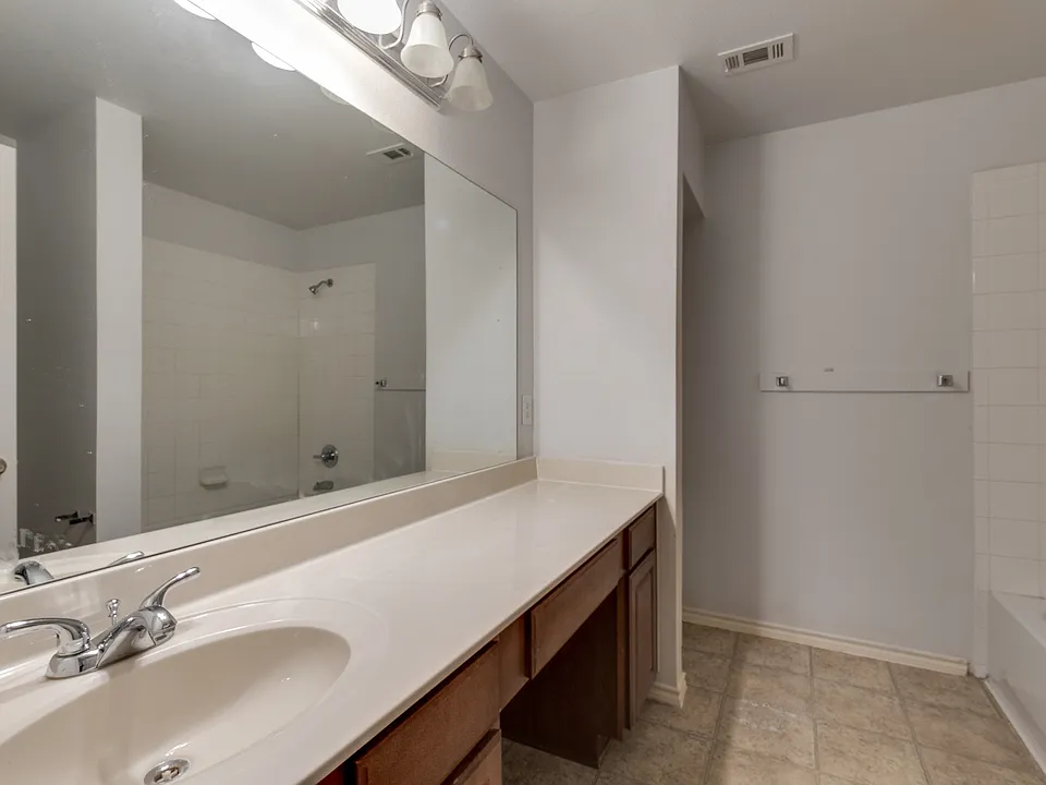 709 Parkplace Rdg #709